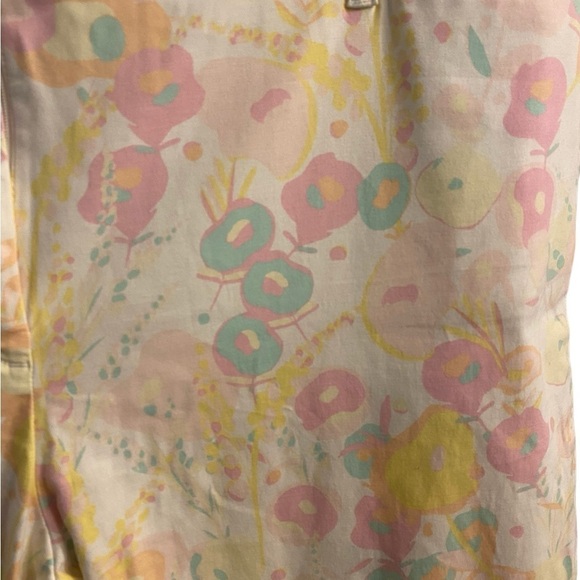 Talbots Perfect Crop floral and white, size 12, button detail on ankle. - Picture 8 of 14